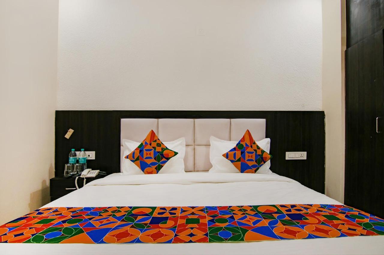 Fabhotel Palm Plaza Zirakpur Exterior photo